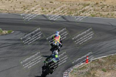 media/Apr-20-2025-AHRMA (Sun) [[393a79c373]]/Race/Group 10/Turn 4b/